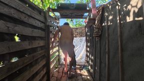 Outdoor Shower Couple