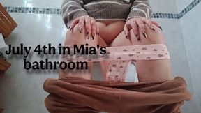 July 4th in Mia's bathroom