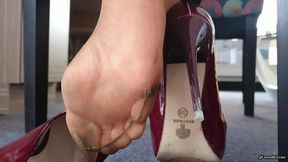 my tights have very dirty soles 2 HD wmv 1920x1080