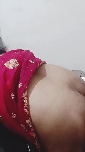 Desi sister-in-law fucked while cleaning in the kitchen while talking sexy things   Clip 1