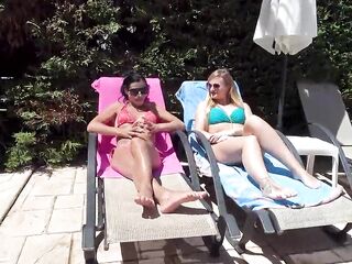 1ST TRANS VACATION?! WENCH TWAT NEEDS JOCK GAL!