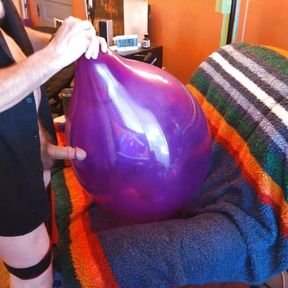 96) Large Round Balloon Inflated by Daddy - Balloonbanger