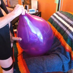 96) Large Round Balloon Inflated by Daddy - Balloonbanger