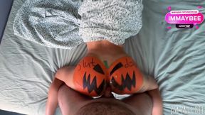 Local slut gives away her pussy on Halloween