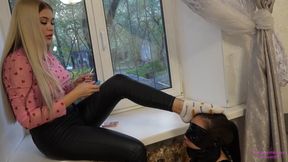 NICOLE - For you, nothing should be tastier than ash, cigarettes and my spit!