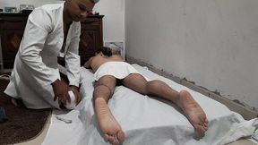 secao de fisioterapia termina em sexo com o paciente guloso