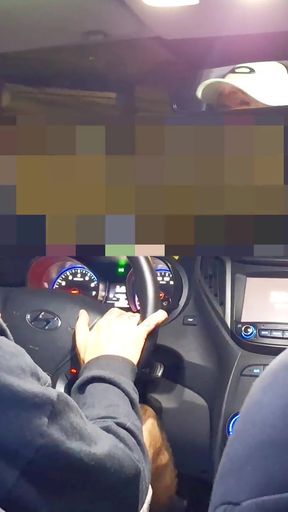 Married woman shows her ass to the app driver and they end up having sex inside the car   Clip 1