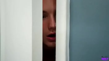 Stepmom Knows I Want Her , Hookup Tonight on Nude26.com