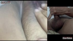 la esposa de mi jefe queria que le de clases en videollamada y se le salio la puteria y nos masturbamos juntos