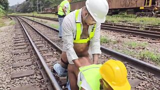 Employees pulverized their chief during lunch break (TEASER)