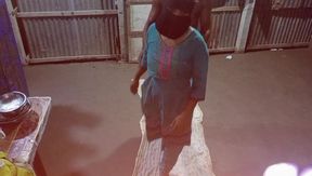 Desi Next Door Aunty Fucked on Sack Bangladeshi Homemade Sex