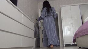 You can cum under my dress b