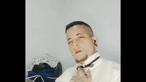Garoto trans se masturbando gostoso