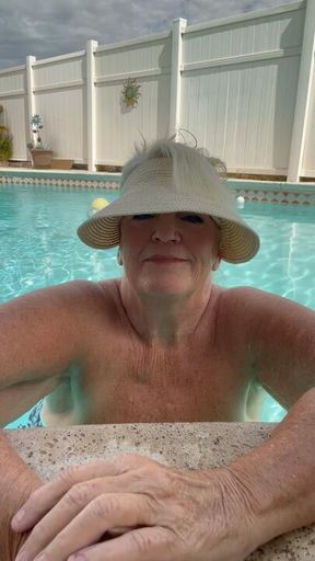 Sexy pool time