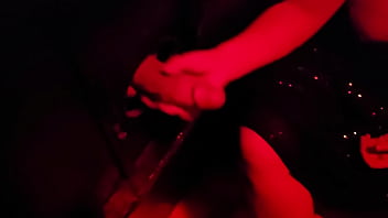 GLORY HOLE - EXPERIMENTANDO MAIS UM DOTADO GOSTOSO