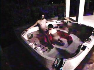 Jacuzzi004.mov