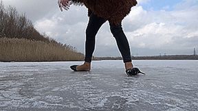 ice skating m