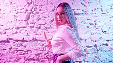 Busty Lula Stocch Gives Xander A BJ & Puts Her Pussy In His Face!