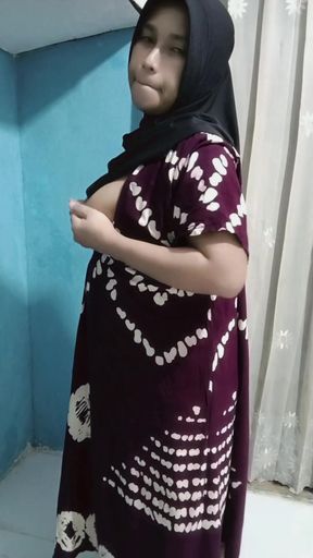 I need the warmth of my husband to work out of town