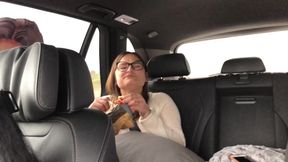 German MILF Makes Camshow on the Highway
