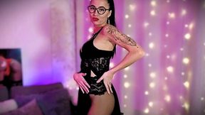 Virgin Gamer Girl Wants To Be Your Whore