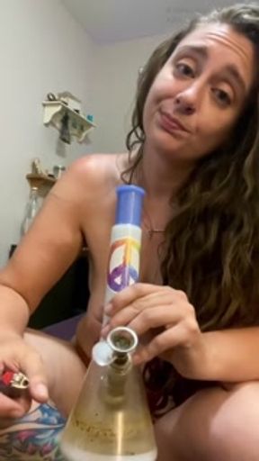 MILF Bong Smoke and Cum Session Fingers Ass and Shows Feet