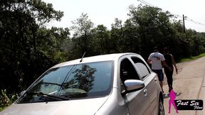 trocando a marcha com o cu empinado na estrada - rikardo fantasma - mary redqueen