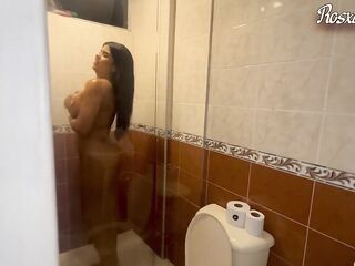 I just wanted to see a clip :( but my roomie had other plans