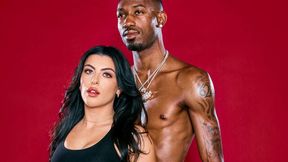 Unapproachable Gal Ritchie's curvy sex