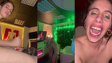 Wet and wild! Darling Take me by the ass you will have juice Full video: ...