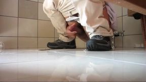 Mature man in the toilet to masturbate and ejaculate