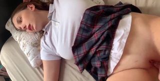 Sexy Babe Is Fucked When She Wakes up