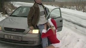 Playful blond Snow Maiden Jane Darling gives blowjob to horny dude in snowy street