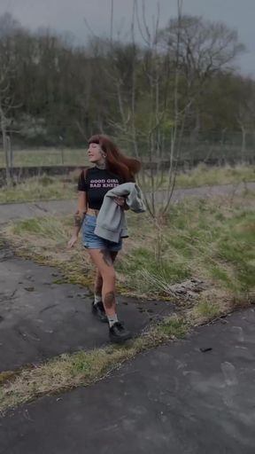 Sneaky Masturbation and Pee Whilst Urban Exploring!