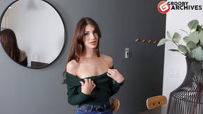 ”GROOBY-ARCHIVES: Sweet & Hot Ava Holt!”