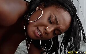 Jordi gets layton, Layton Benton