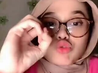 Hijab Girl Playing With Her Tits