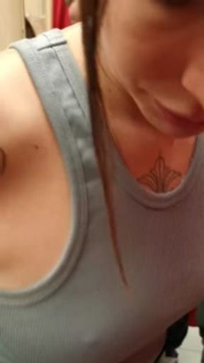 blowjob in the fitting room of the store next to the security guard! Public sex