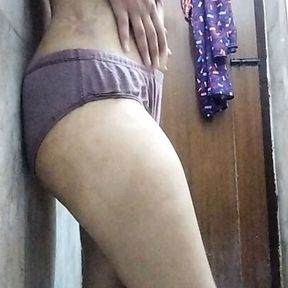 Bhabhi hot ki kamar dekhkr lund ho gya kada hot indian bhabhi