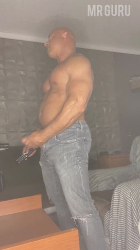 Mr Guru Hjerk of Video. Bodybuilder in Jeans