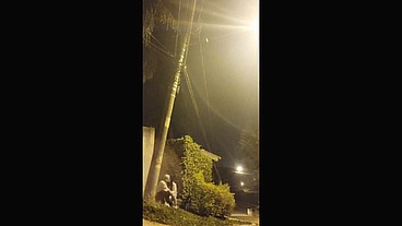 casada flagrada traindo na rua é punida pelo marido com anal intenso!