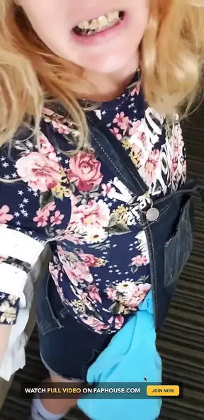 Sultry singer dances seductively