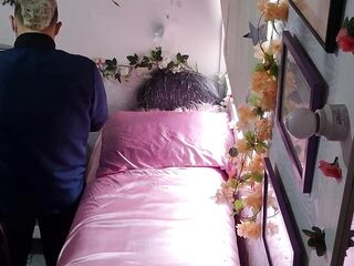 The masseur turns me on and I let him eat my snatch - ALEJANDRA PALACIOS