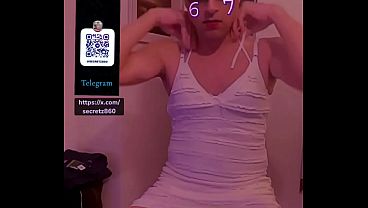 Connecticut pervert- wanking in a dress