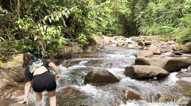 A date in a magical and distant place with an adventurer ends in sex outdoors.