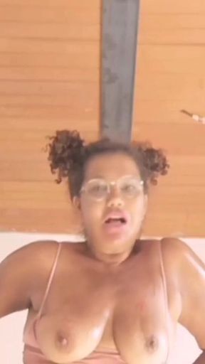 Stepsisters Pussy Farting While Squirting