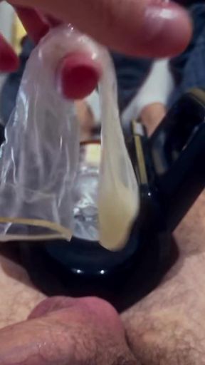 That Fuck Machine Makes Me Cum Buckets Filled This Condom up with My Cum