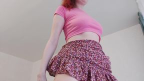 Changing a Sponge Close-up of a Hairy Pussy