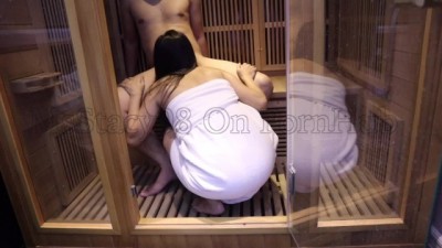 18yo Amateur Couple Risky Fuck in Public Sauna