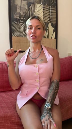 Amateur with big tits shows off her round ass
